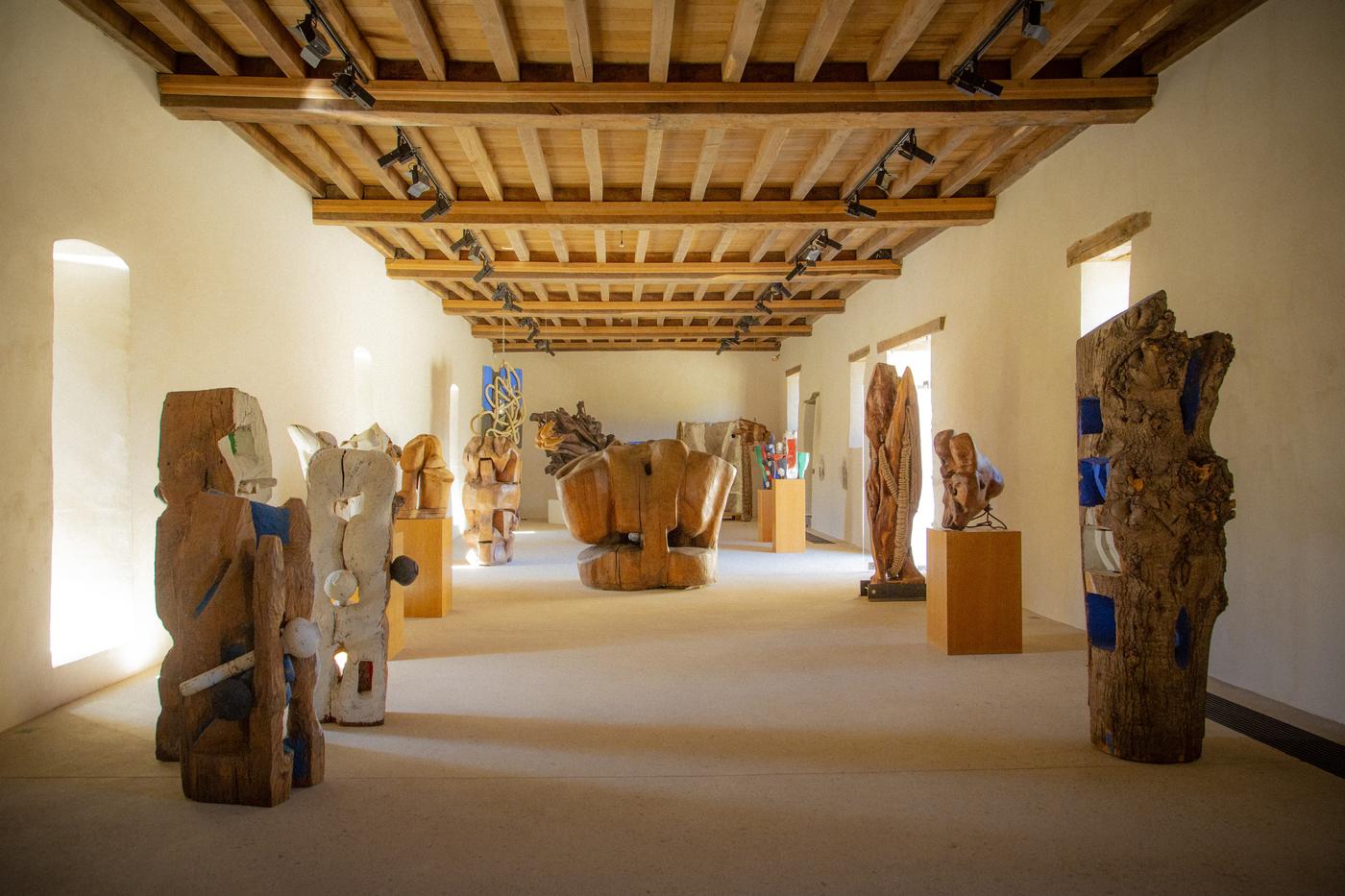Musée de l'Athanor, sculptures d'Étienne-Martin